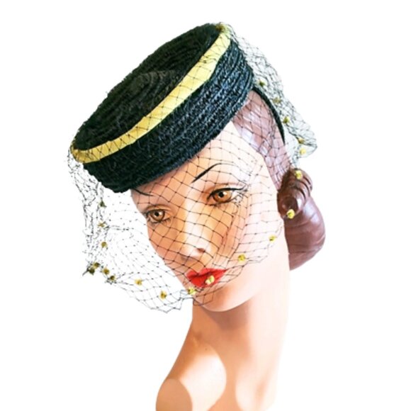 Vintage Accessories - 1940s True Vintage Black Tilt Hat With Green Ribbon Trim And A Full Face Veil